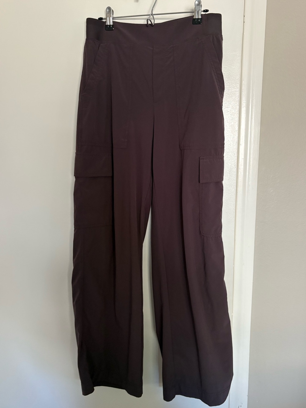 Athleta Brooklyn Heights Cargo Pants - Wide Leg size 6 - deep purple - Picture 2 of 5